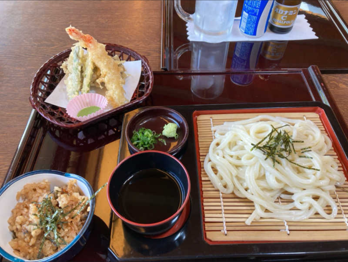 ざるうどんセットとロイヤルオロポ