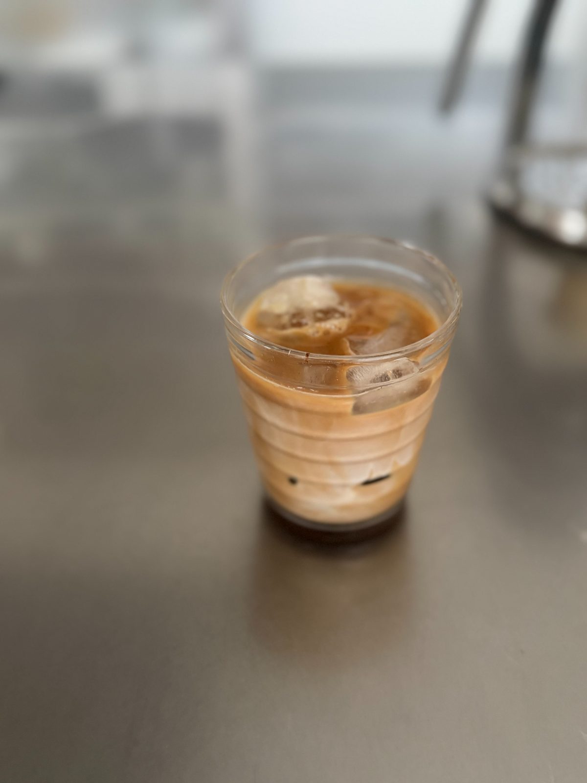 初めてROK EspressoGCで淹れたアイスカフェラテ