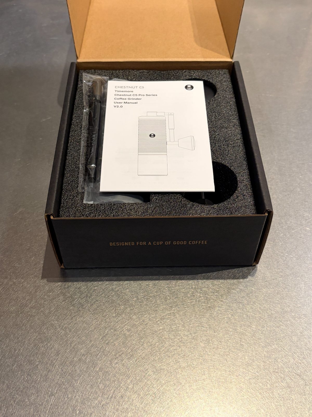 ふたを開けたTIMEMORE Chestnut C5 ESP Proの箱