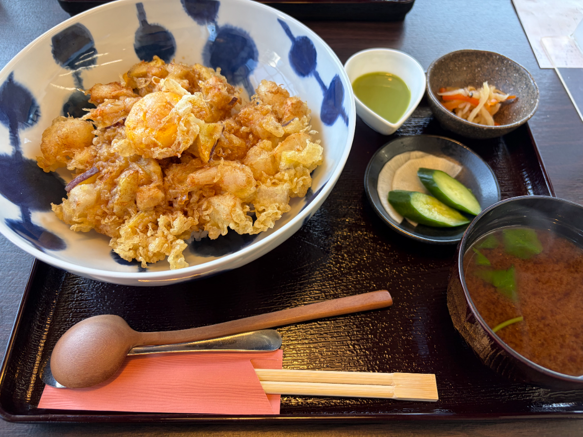 期待をしすぎた、かき揚げ。